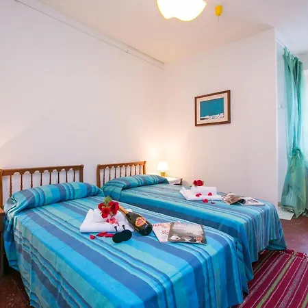 Sleeps 6 Lägenhet