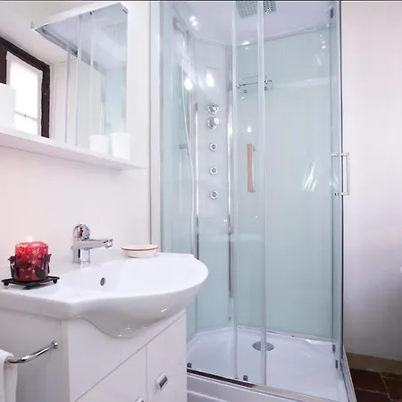 Sleeps 6 Appartamento *